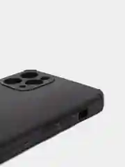 Черный чехол Iphone