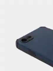 Темно-синий чехол Iphone
