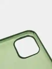Зеленый силиконовый чехол Iphone с логотипом