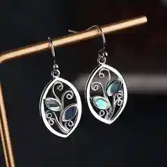 Белый серьги винтажные с камнями