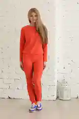 Костюм женский