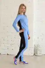 Голубой костюм женский