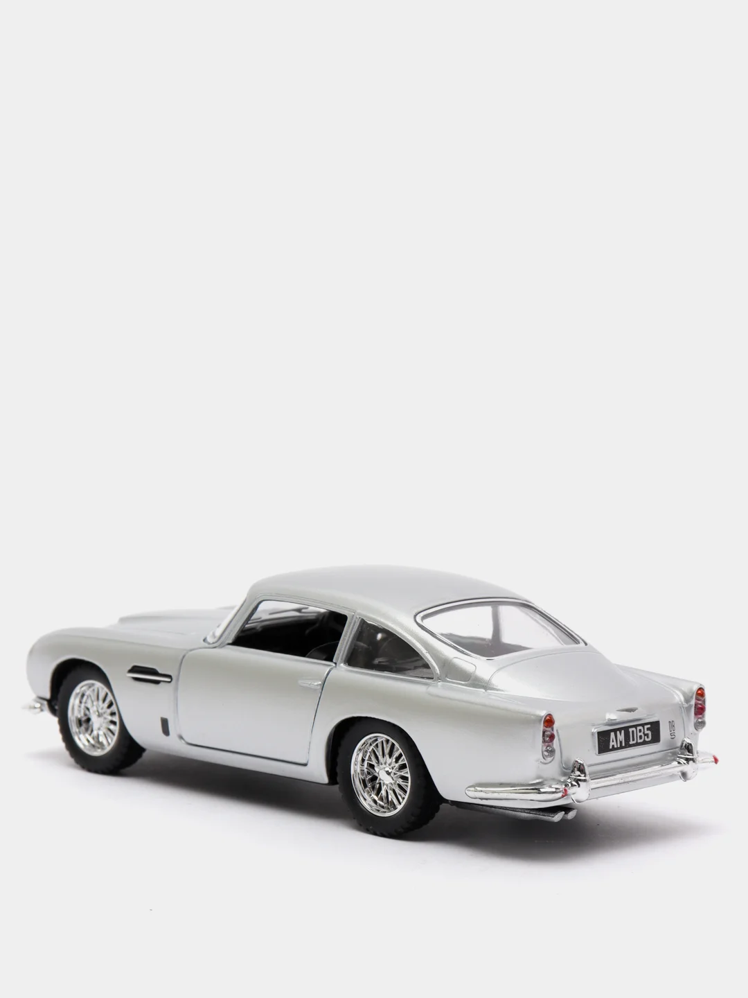 Серебряный машинка Aston Martin DB5 металлическая, 1:38 KT5406D