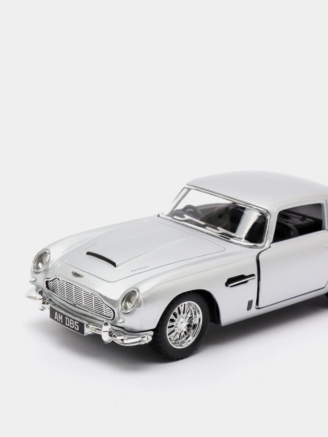 Серебряный машинка Aston Martin DB5 металлическая, 1:38 KT5406D