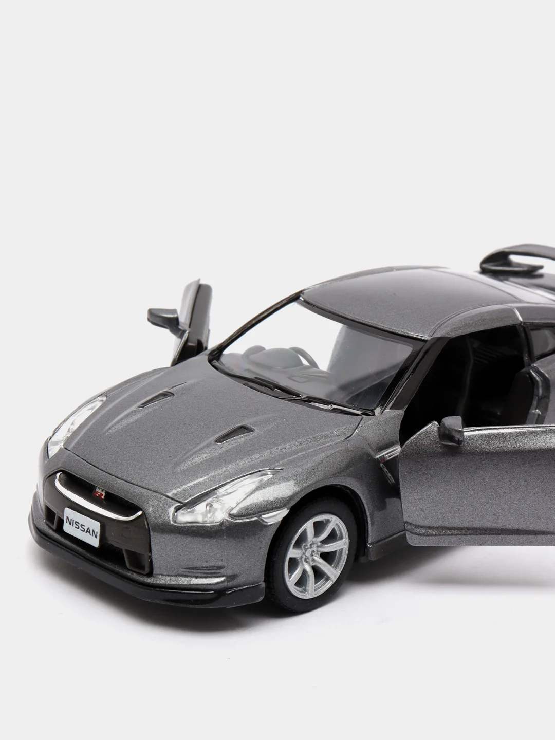 Серый металлическая машинка 2009 Nissan GT-R R35 KT5340D