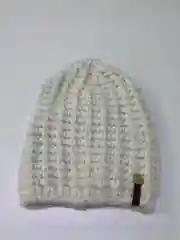 Белый шапка женская, вязаная