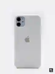Белый чехол Silicone case для iPhone 11 с открытым низом