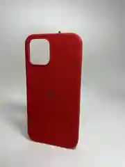Алый чехол на iPhone 12 Pro Max