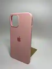 Алый чехол на iPhone 12 Pro Max
