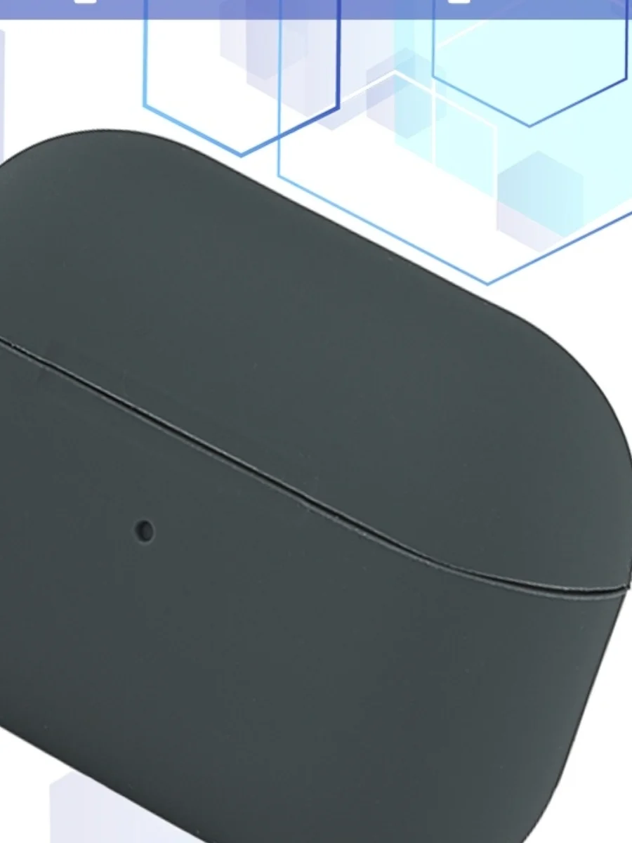 Белый чехол силиконовый для Apple AirPods Pro