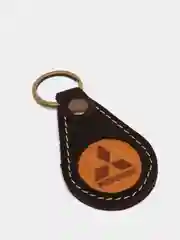 Брелок для ключа кожаный, трёхслойный, с логотипом