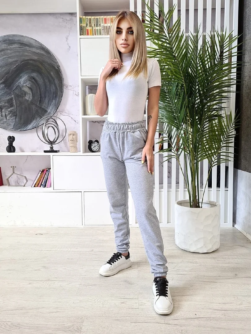 Женские спортивные штаны на резинке (серые брюки Sport Collection)