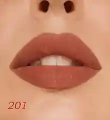 Бежевый карандаш для губ LUXVISAGE PIN-UP ultra matt