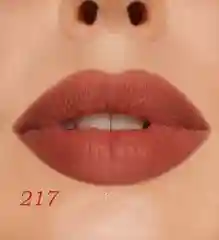 Медный карандаш для губ LUXVISAGE PIN-UP ultra matt