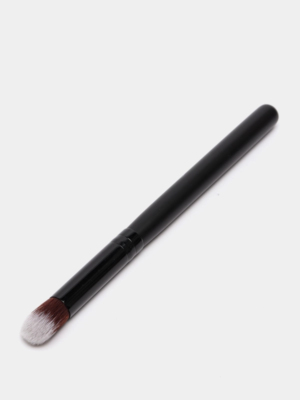Кисть для теней TF Triumph Large, №23