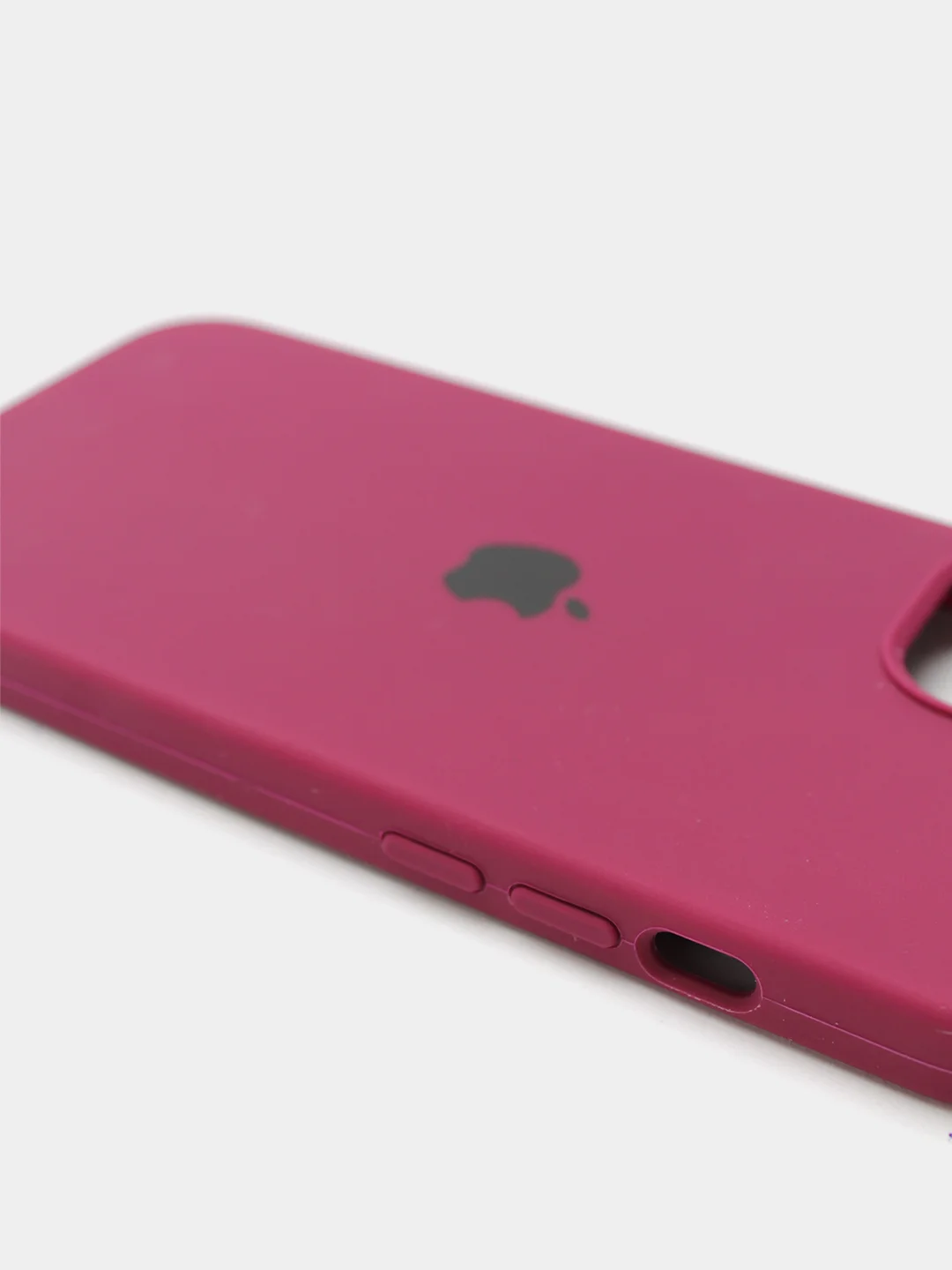 Бордовый чехол Silicone Case для iPhone 13 с закрытым низом
