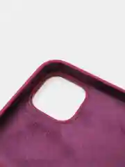 Бордовый чехол Silicone Case для iPhone 13 с закрытым низом