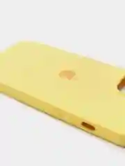 Желтый чехол Silicone Case для iPhone 13 с закрытым низом