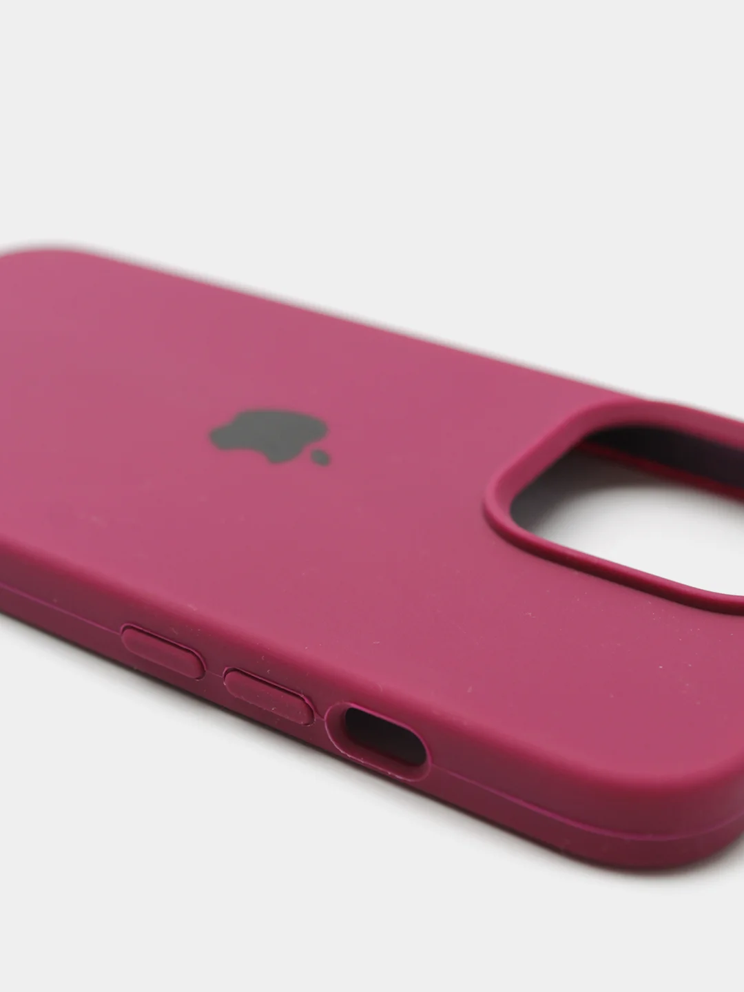 Бордовый чехол Silicone Case для iPhone 13 Pro с закрытым низом