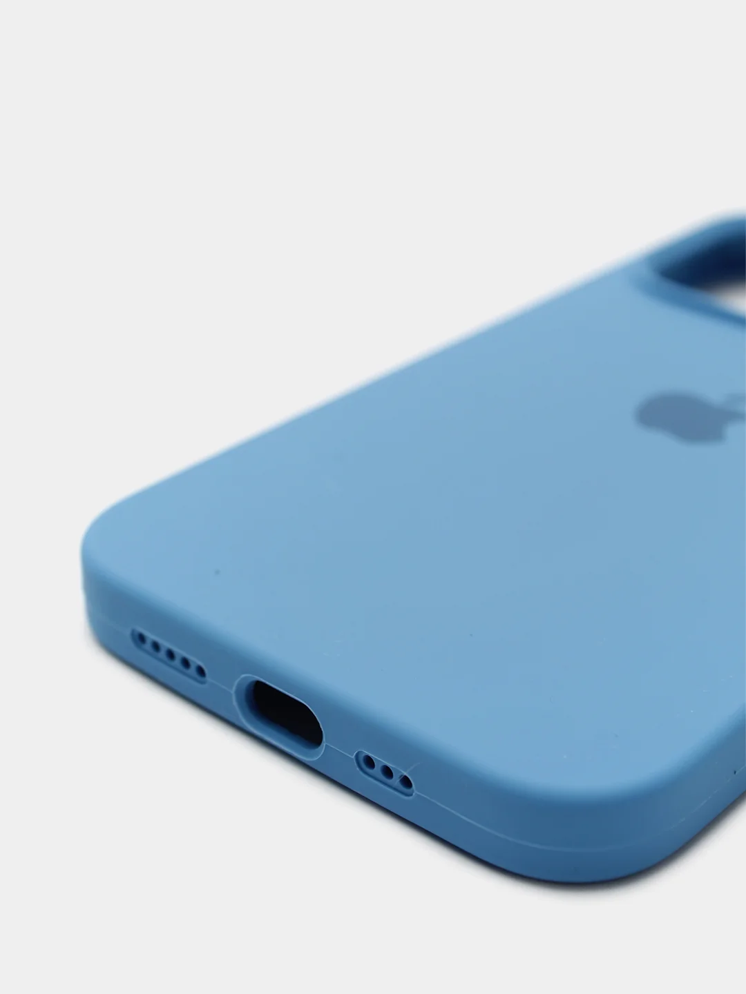 Синий чехол Silicone Case для iPhone 13 Pro с закрытым низом