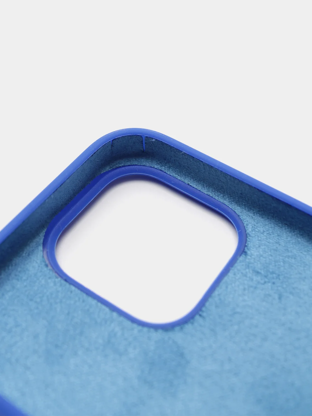 Индиго чехол Silicone Case для iPhone 13 Pro с закрытым низом