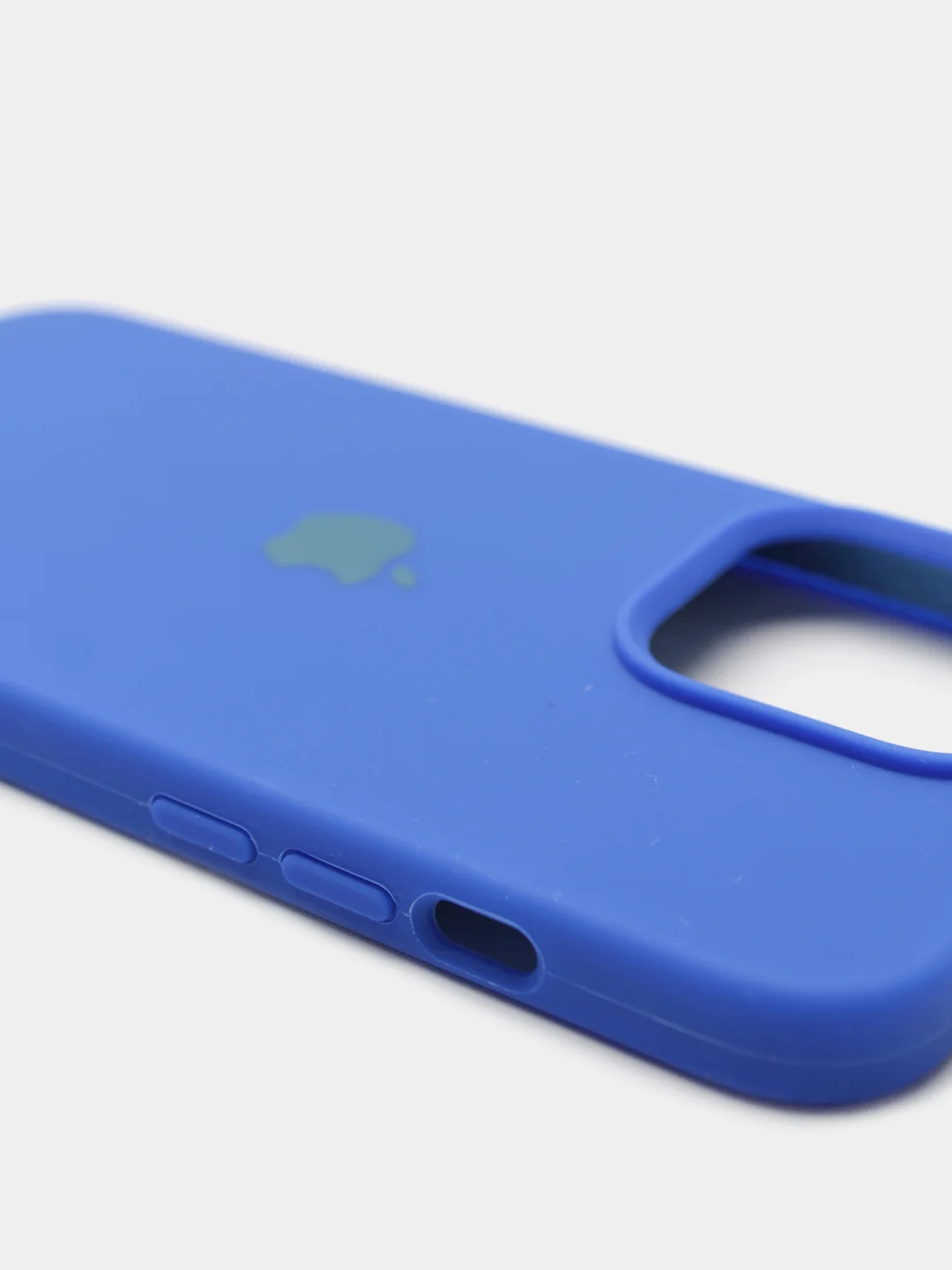 Индиго чехол Silicone Case для iPhone 13 Pro с закрытым низом