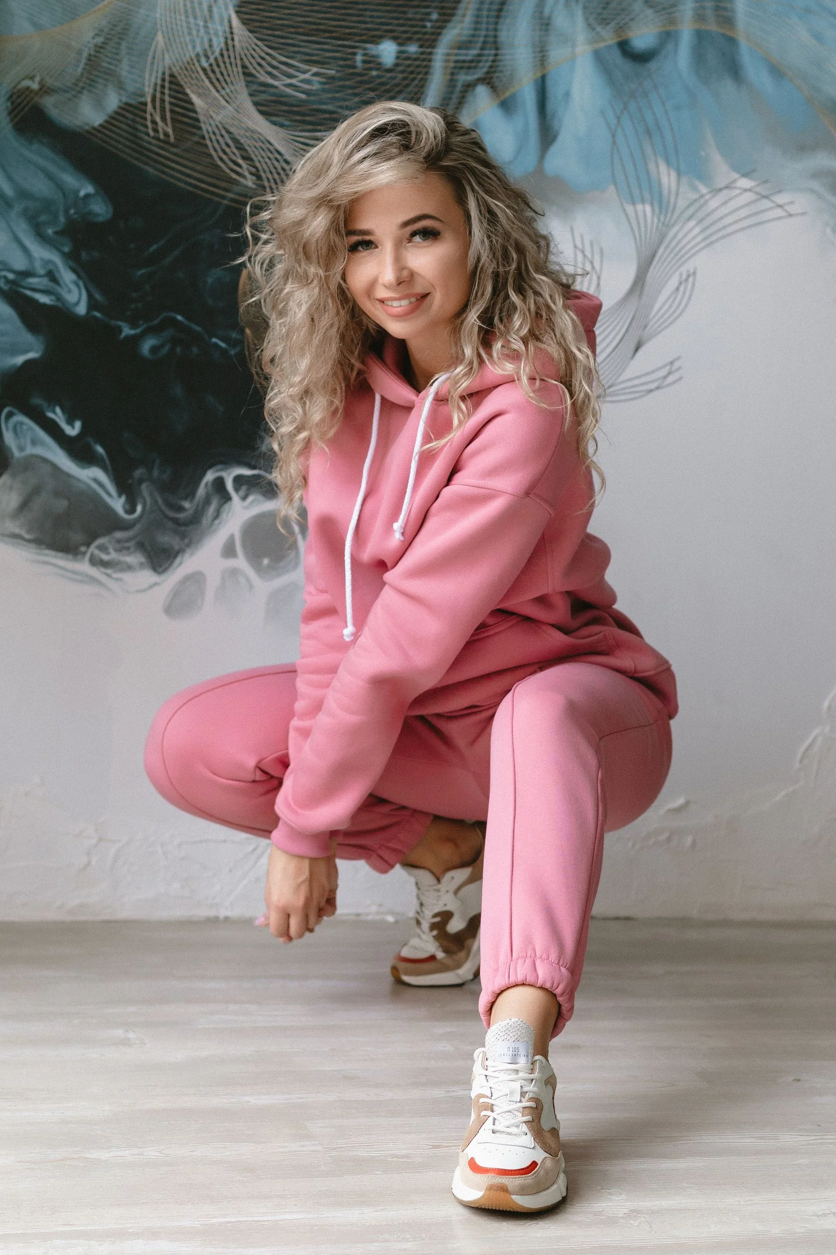 Коралловый меланж спортивный женский костюм