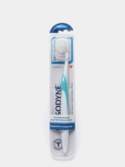 Зубная щетка Sensodyne "Бережный уход"