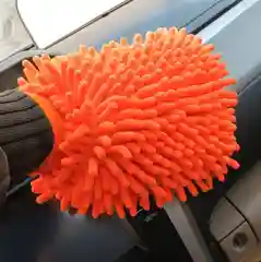 Оранжевый перчатка из микрофибры