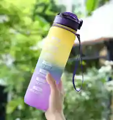 Желтый спортивная бутылка для воды