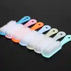 Щётка с ручкой