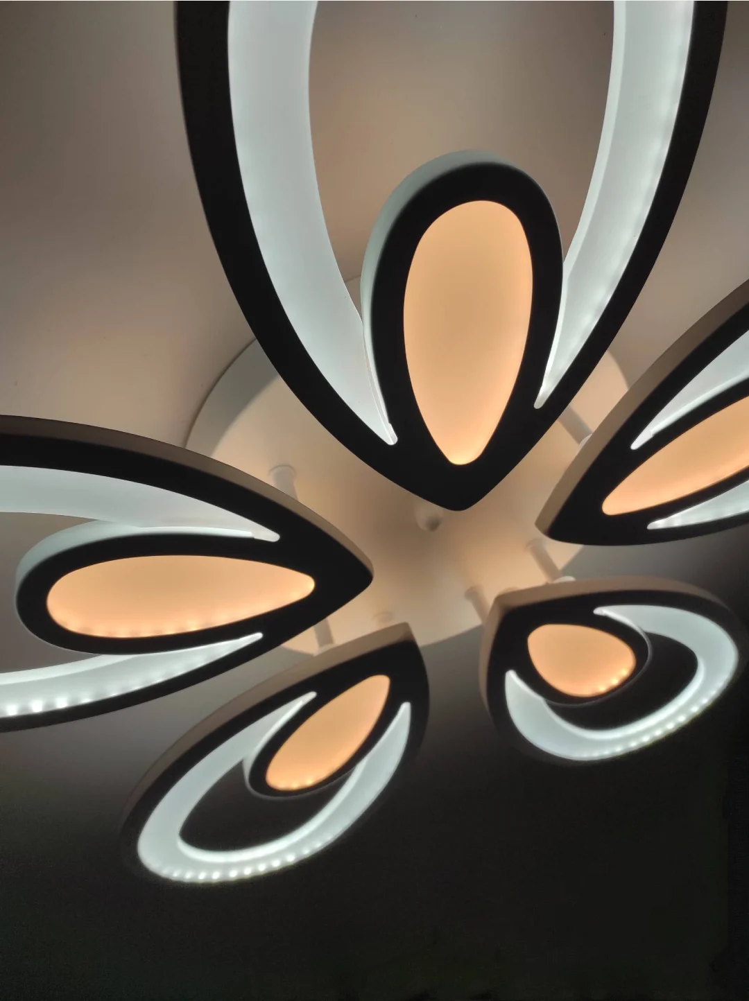 Люстра светодиодная 10024/5 LED, с пультом управления, 160 Вт