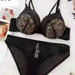 Черный комплект нижнего белья