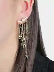 Серьги с подвесками в виде звезд