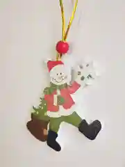 Алый набор елочных украшений
