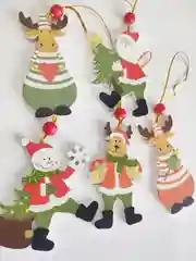 Алый набор елочных украшений