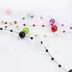 Белый бусины на нитке для рукоделия