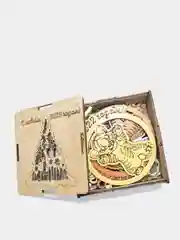 Елочные игрушки из фанеры в деревянной коробке 85х80