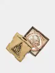 Елочные игрушки из фанеры в деревянной коробке 75х75