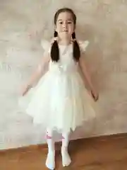 Молочный праздничное платье для девочки