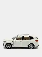 Белый модели автомобилей   BMW X5, BMW X7, TOYOTA- PRADO, RANGE ROVER