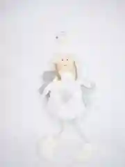 Белый новогодняя игрушка-подвеска "Ангелочек в шапке"