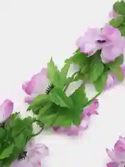 Искусственные цветы. Лиана на цепочке с цветами. 200 см