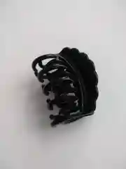 Черный крабик для волос