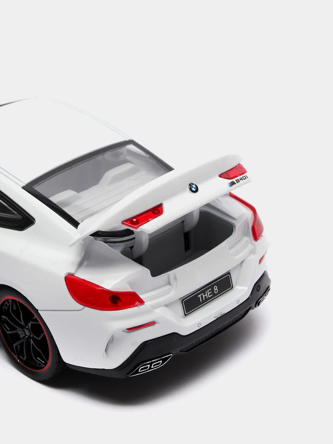 Белый металлическая машина BMW M8 53522-21A