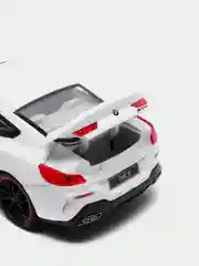 Белый металлическая машина BMW M8 53522-21A