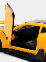 Желтый металлическая машина Chevrolet Camaro 1:24