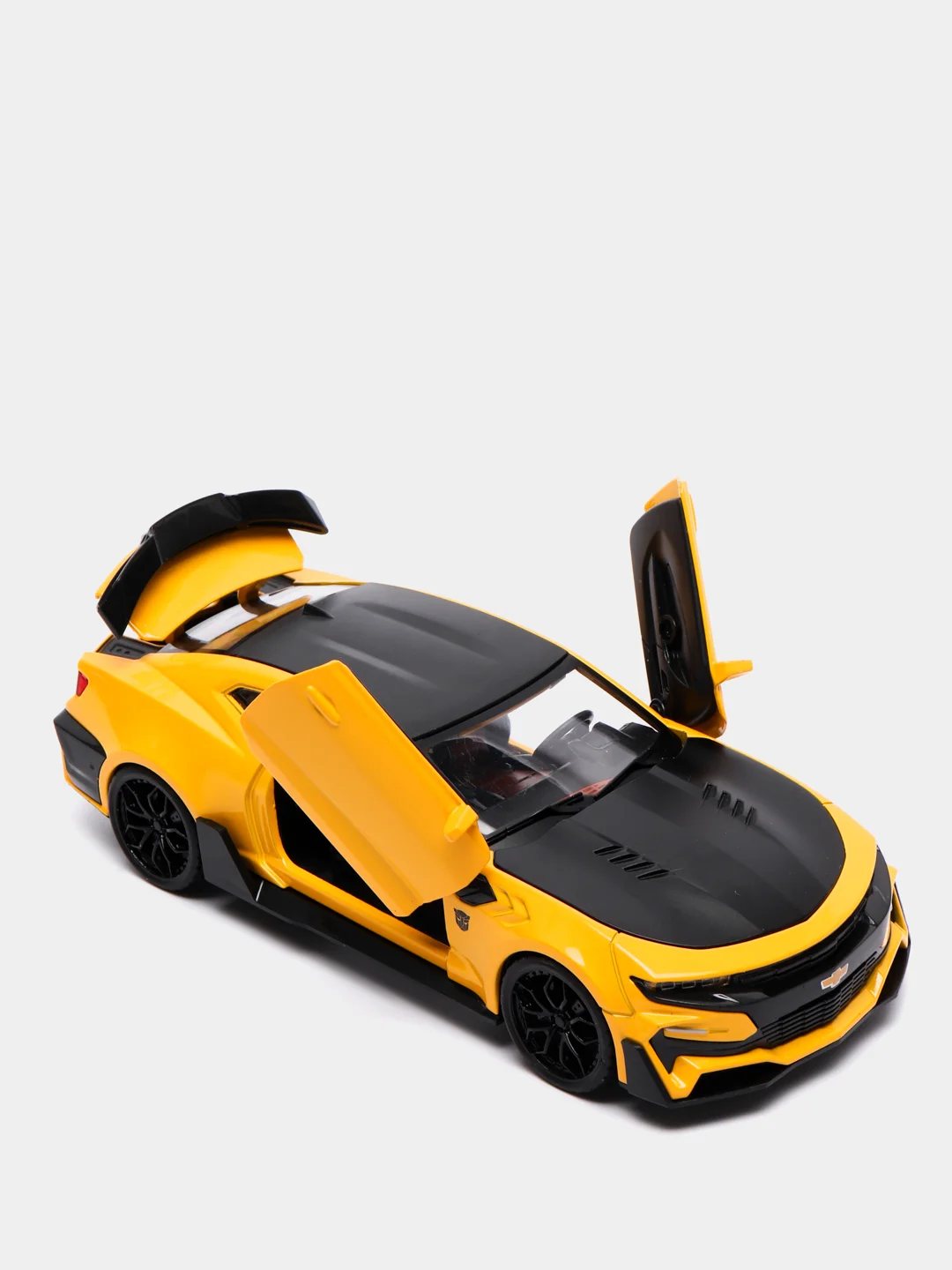 Желтый металлическая машина Chevrolet Camaro 1:24