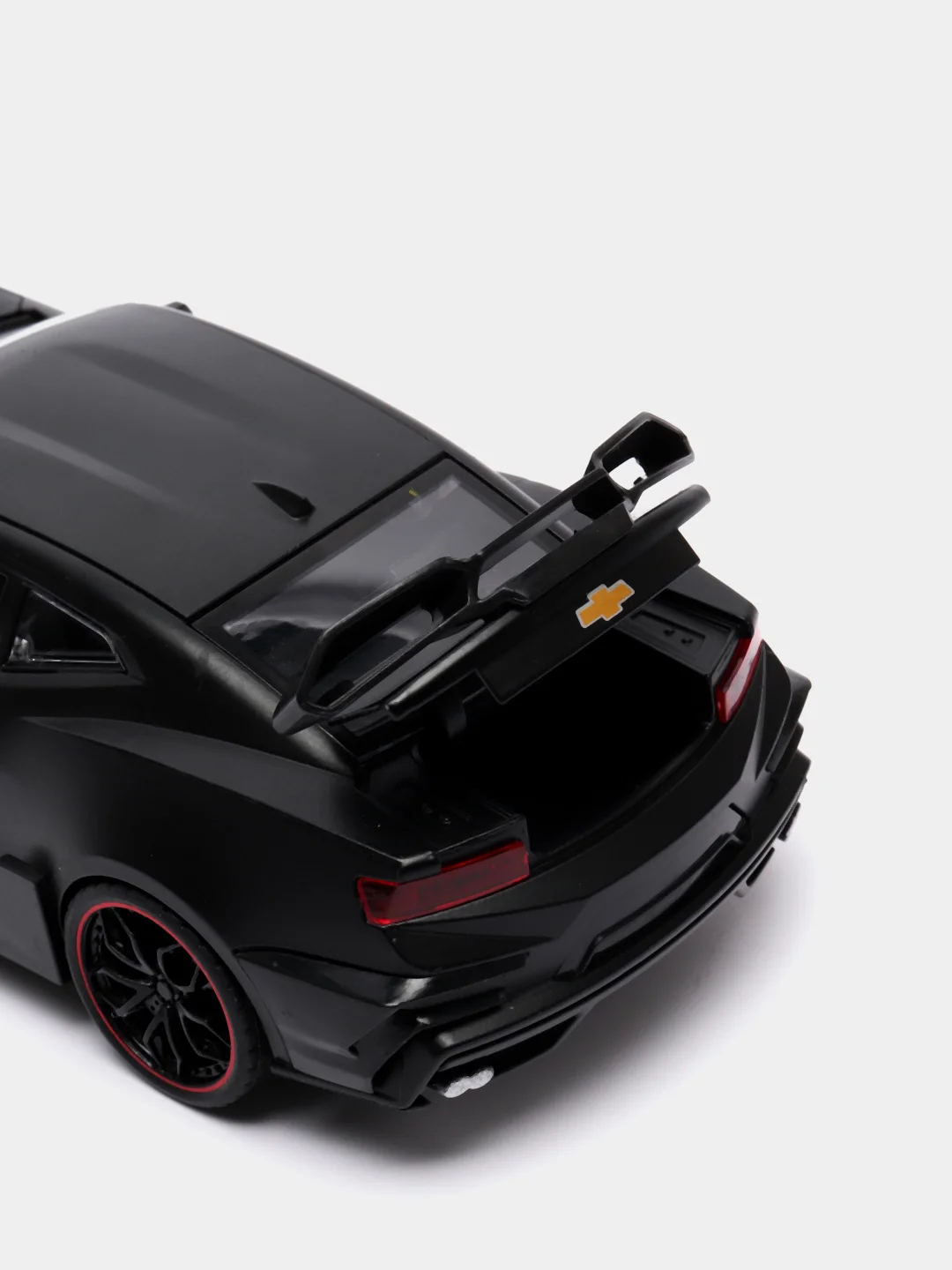 Черный металлическая машина Chevrolet Camaro 1:24