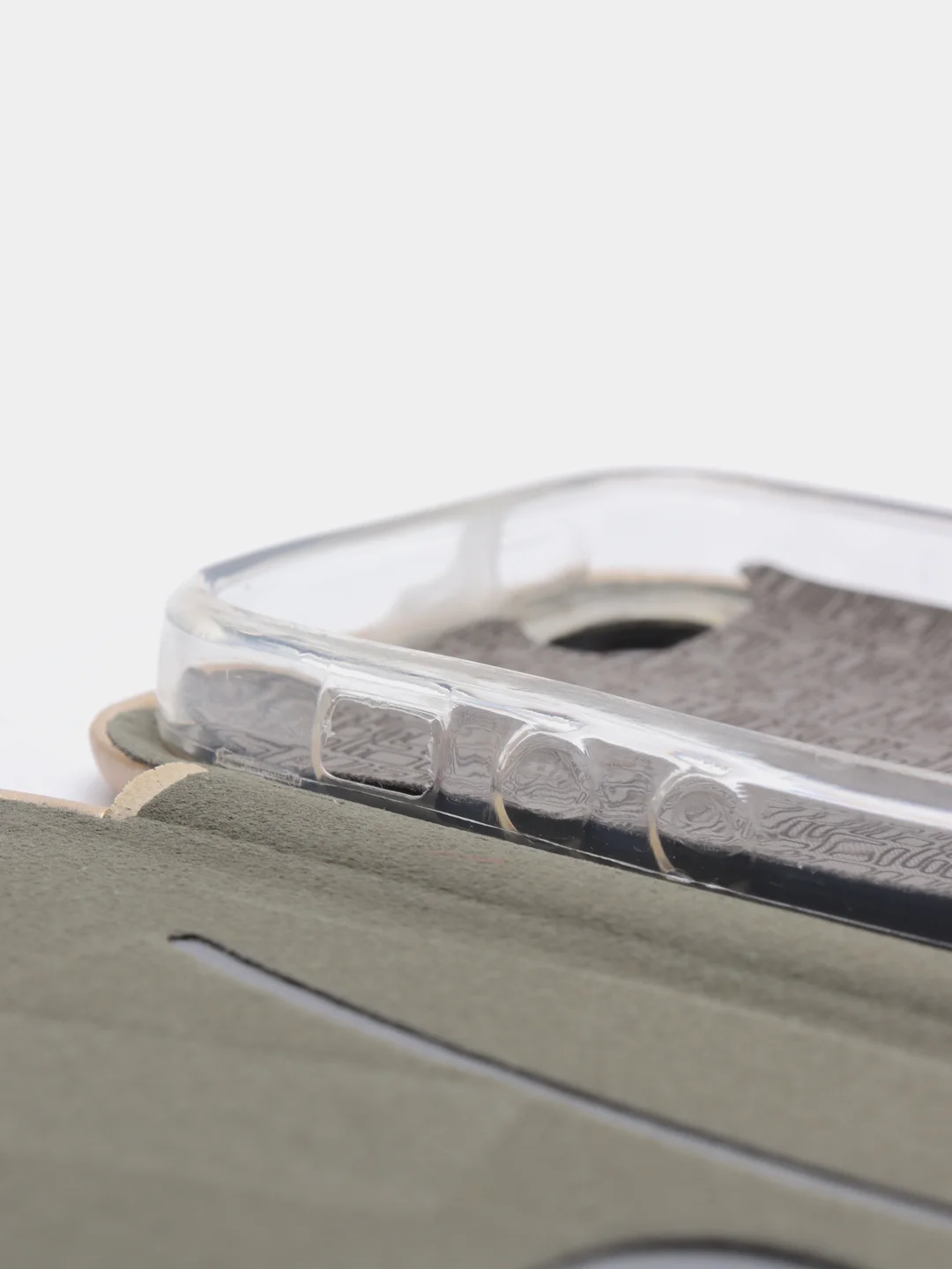 Золотой чехол-книжка на Apple iPhone 5 / 5s / SE